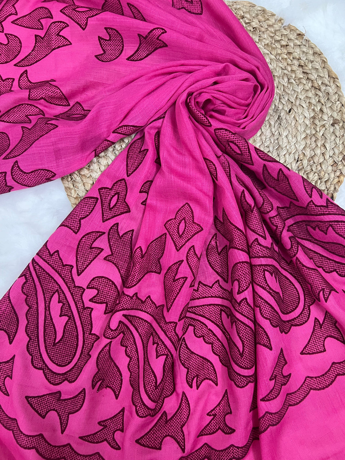 The Velvet Motif Series | Fuchsia Statement 01