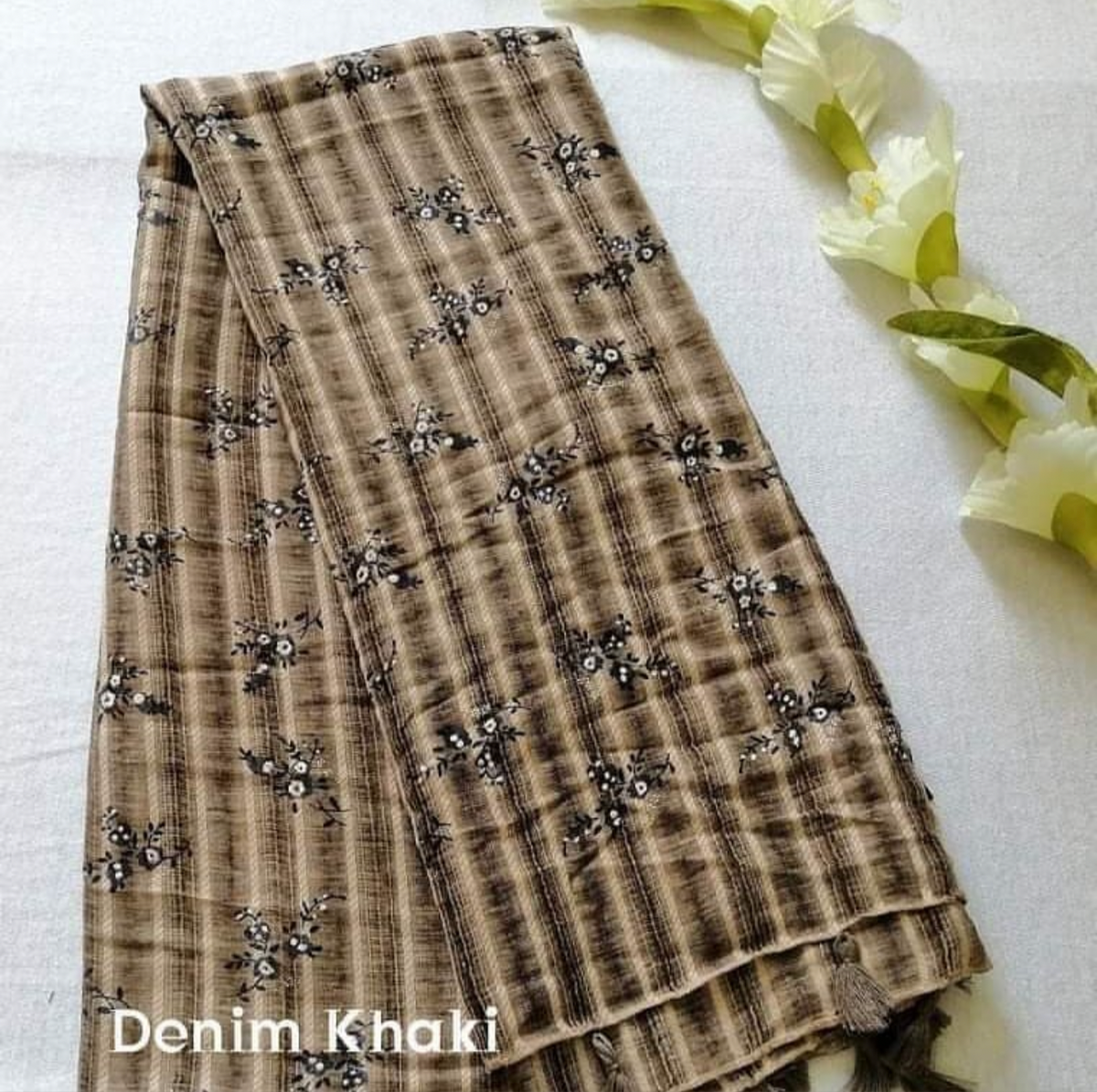 Denim Khaki Daisy