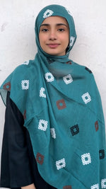 Zari Daira Hijabs | Green