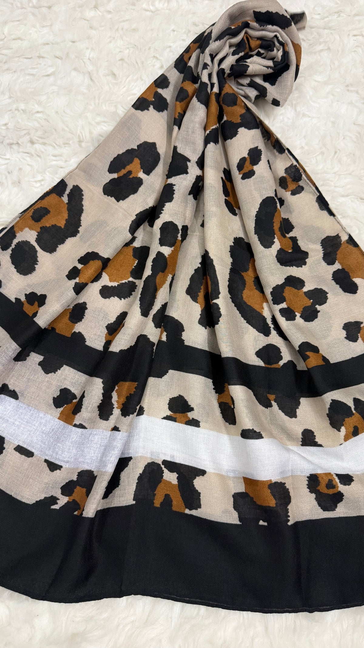 Wild Vanilla | Lawn Printed Hijab