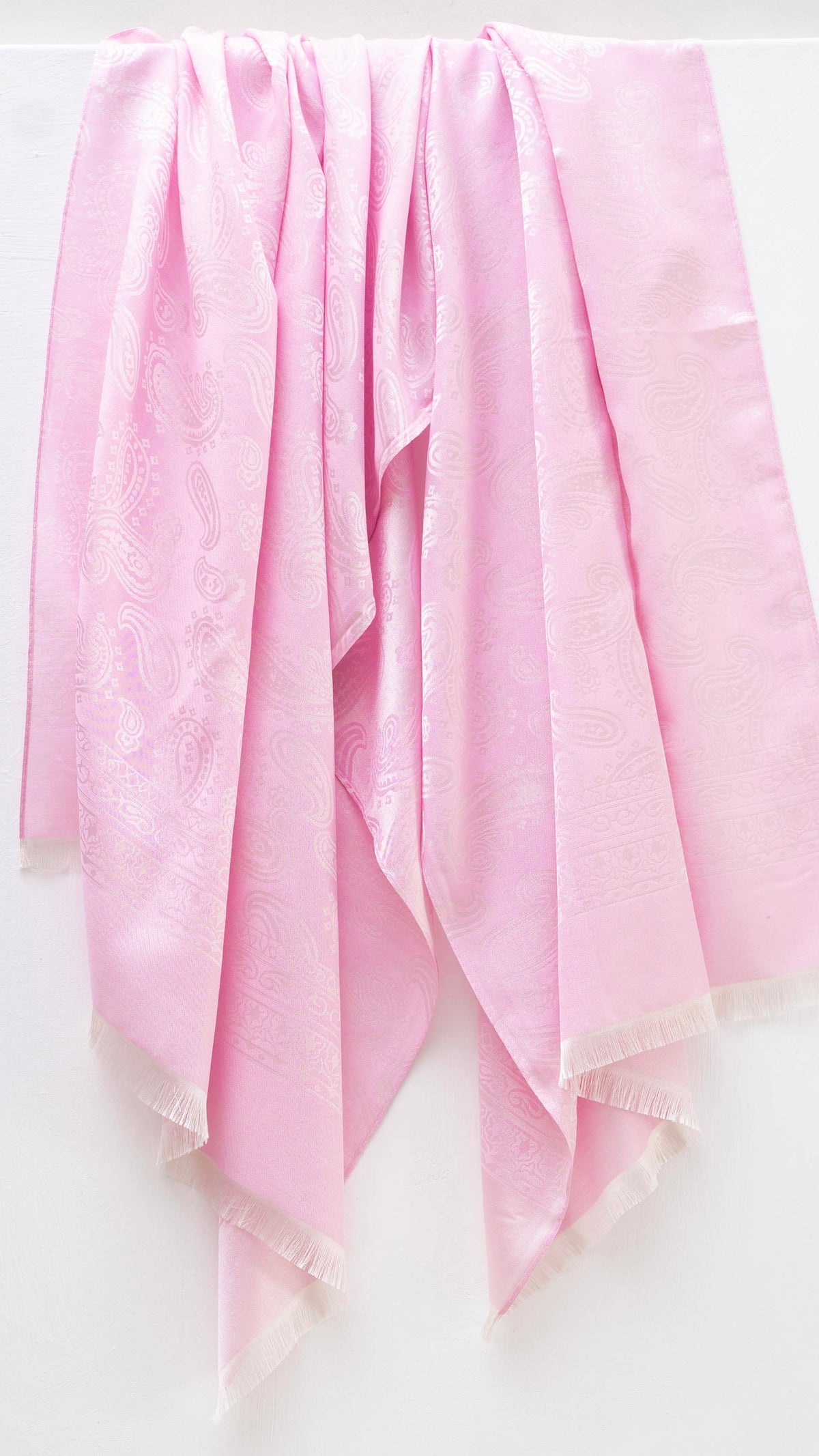 Regal Paisley | Blush Whisper