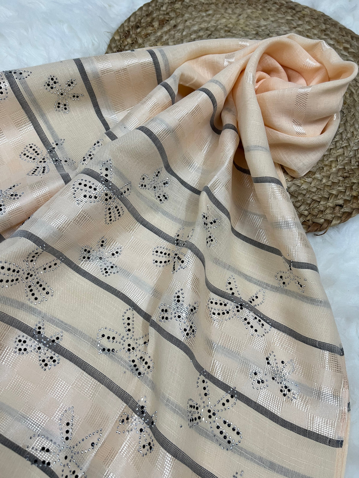 Rubaab Bows - Cream Beige