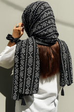 Midnight Black Chunri | Stole