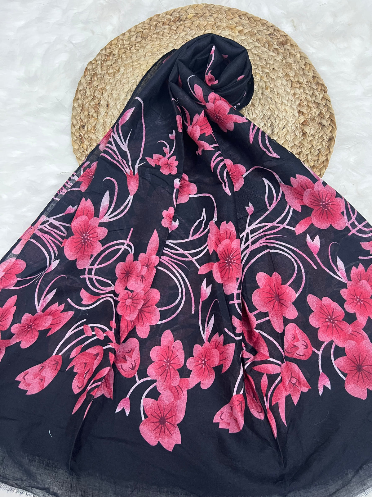 Geometric Bloom | Black