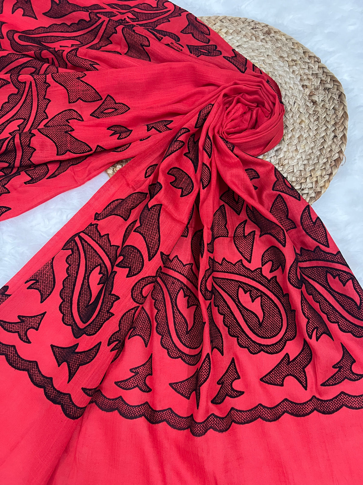 The Velvet Motif Series | Tomato Red