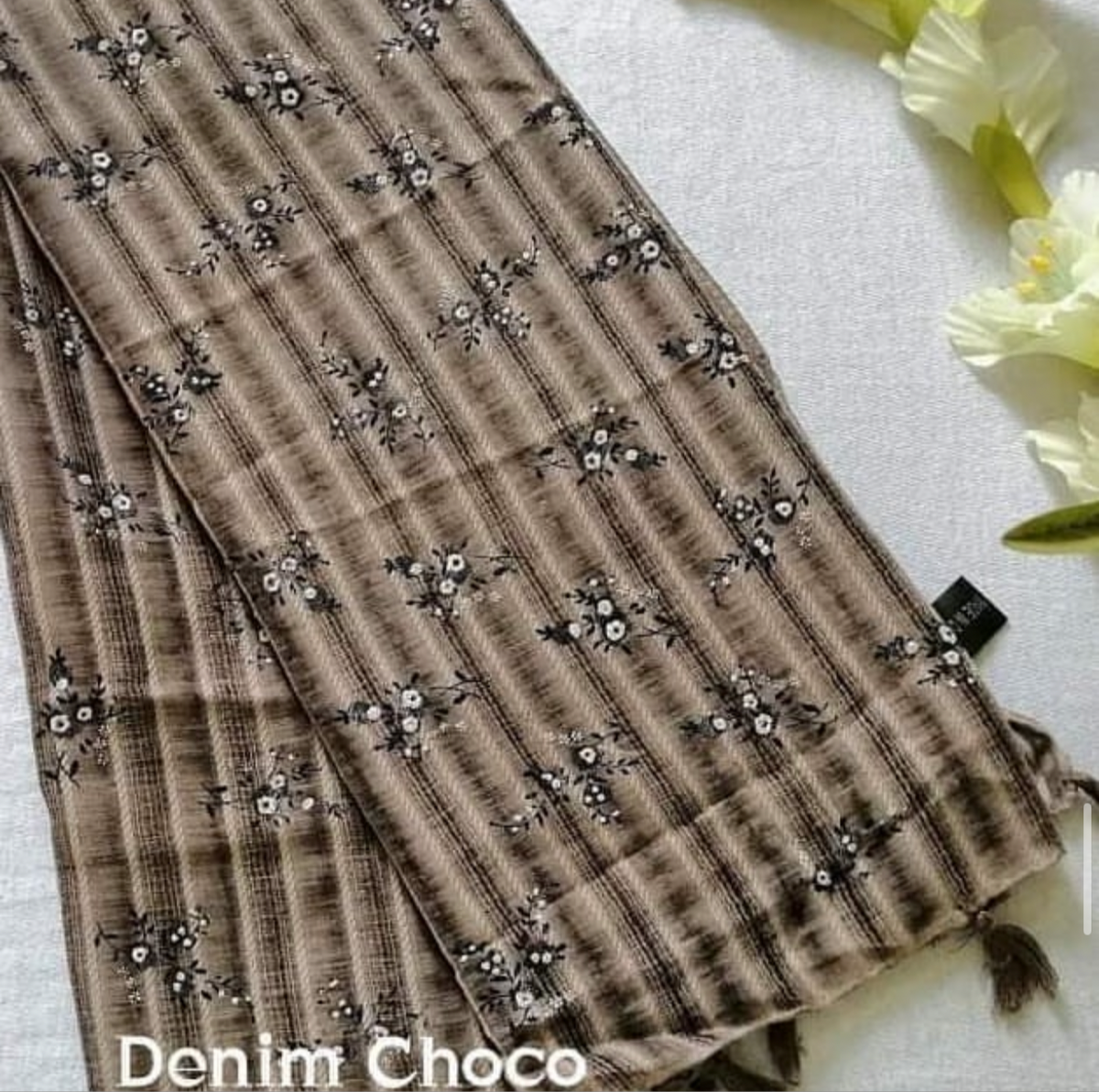 Denim Choco Daisy