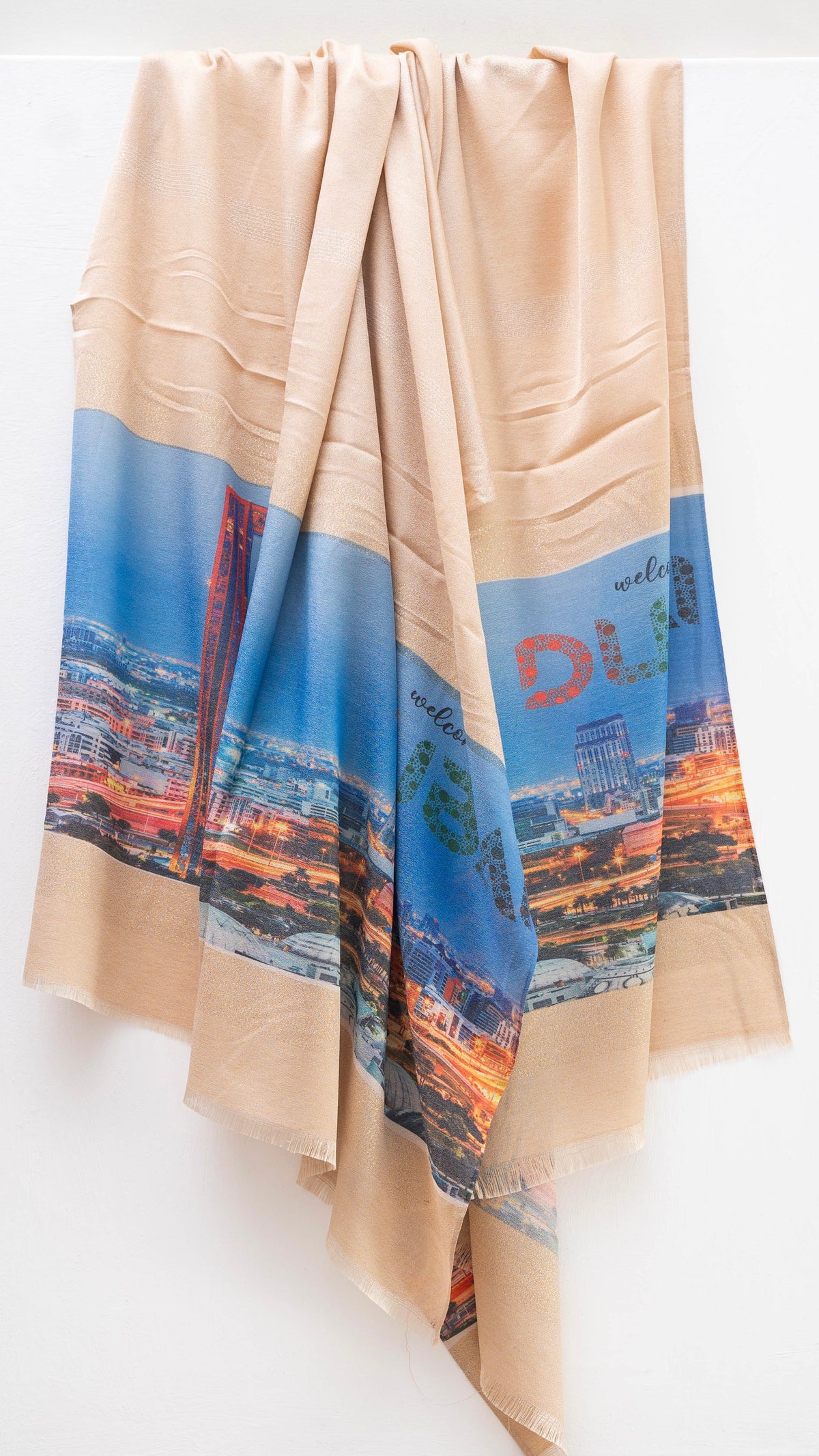 Urban Elegance | Sandy Serenity