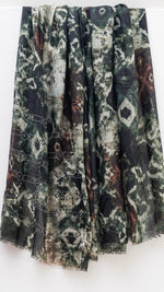 Mystic Stone | Emerald Earth