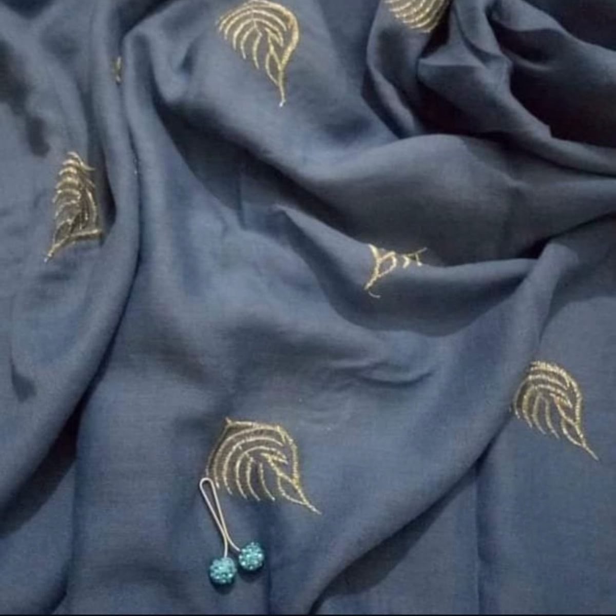 Feather Embroidered - Blue