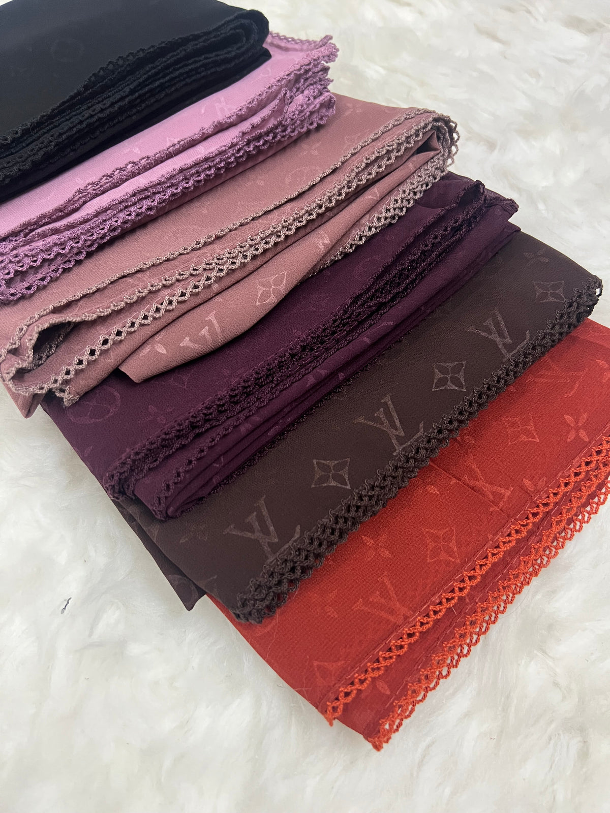 Monogram Georgette | LV | Rust