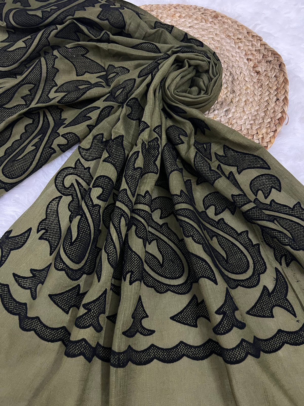 The Velvet Motif Series | Henna Green 02