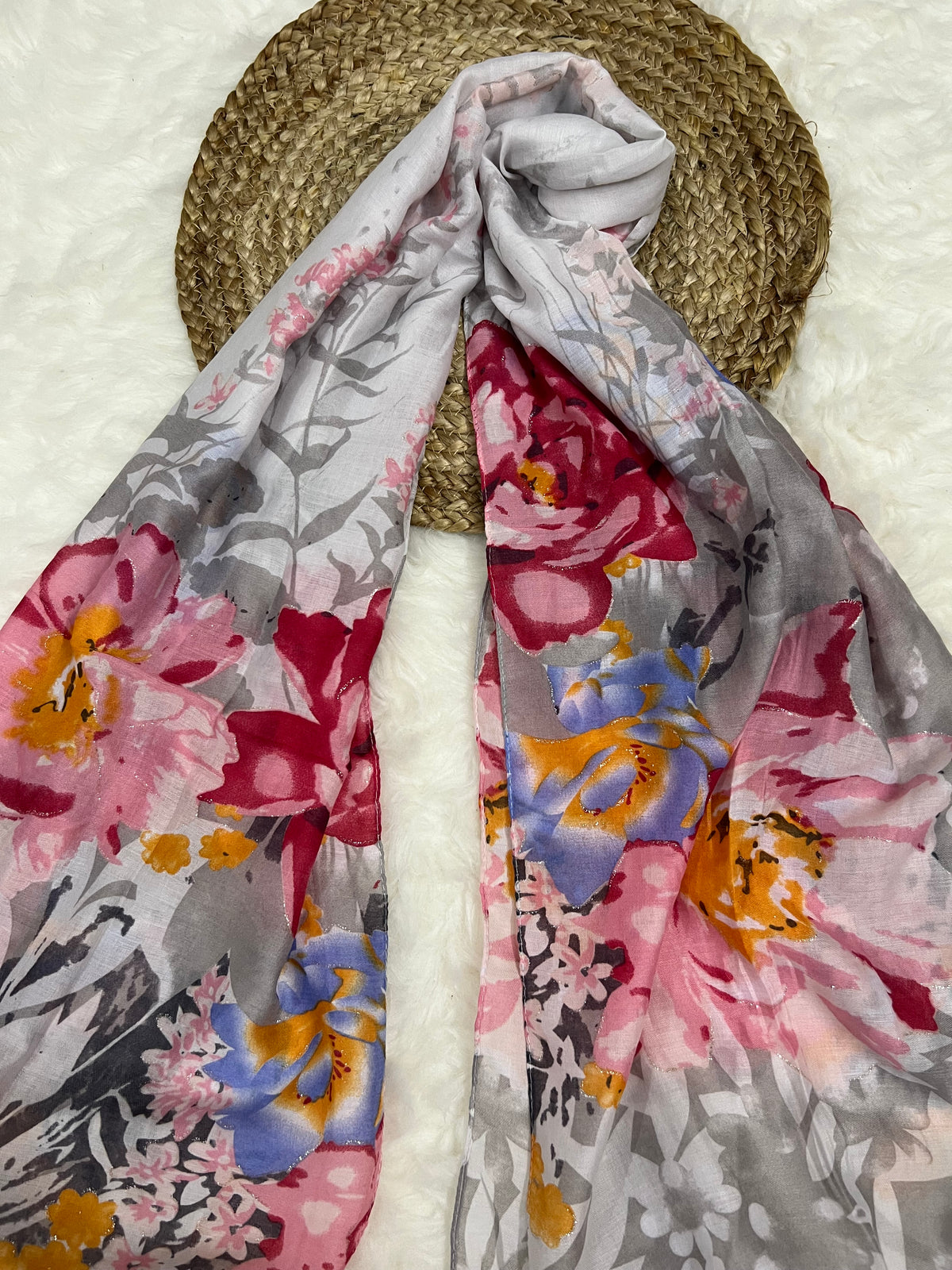 Lustre Petals | Pinkish