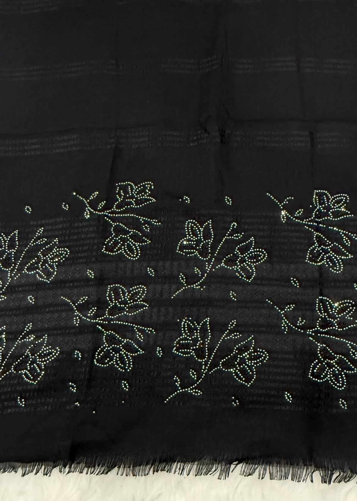 Zarqa Noir | Floral