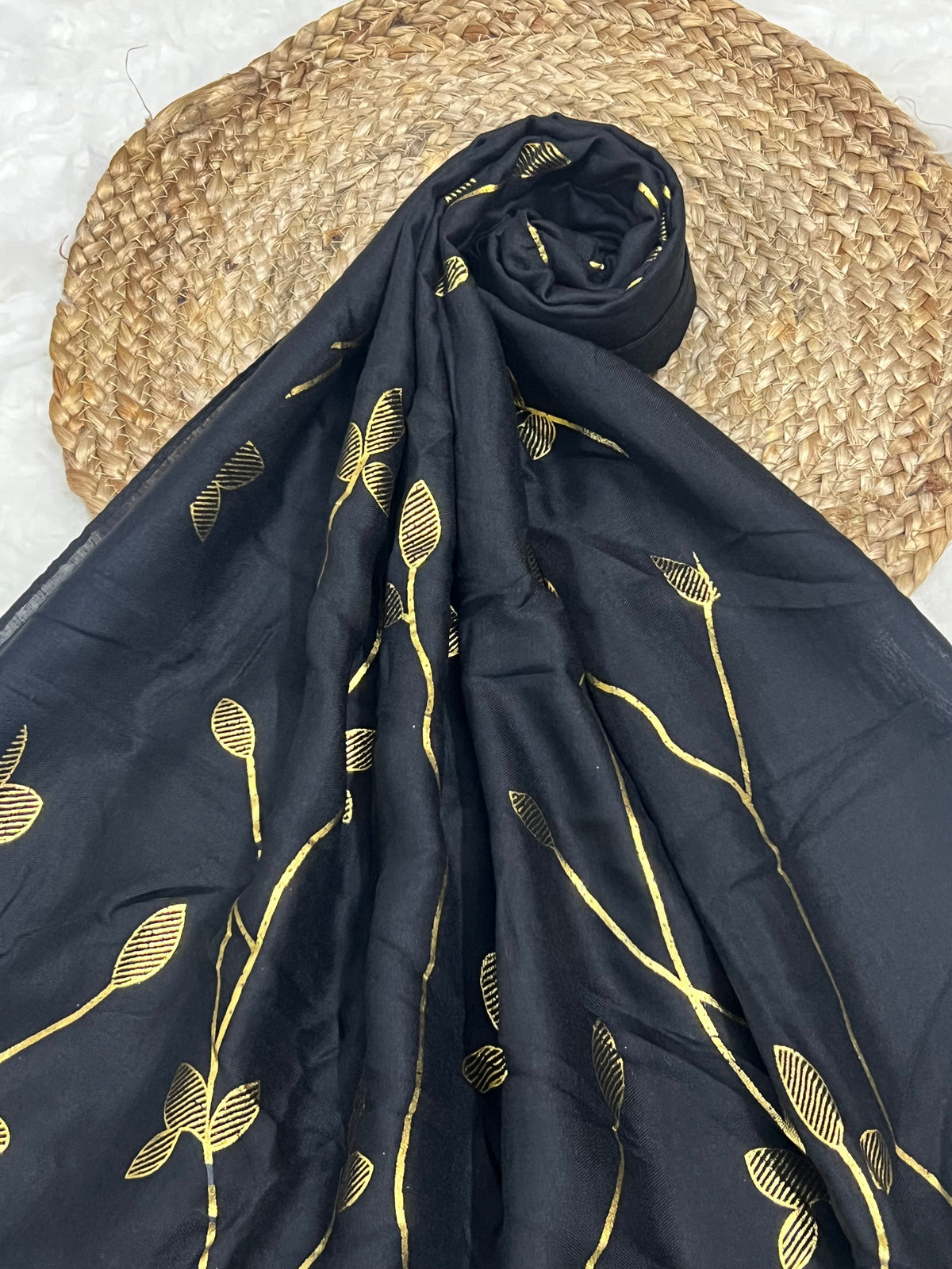 Roshni Threads | Noir Black