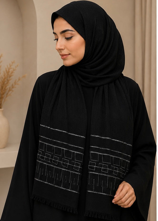 Zarqa Noir | Squares