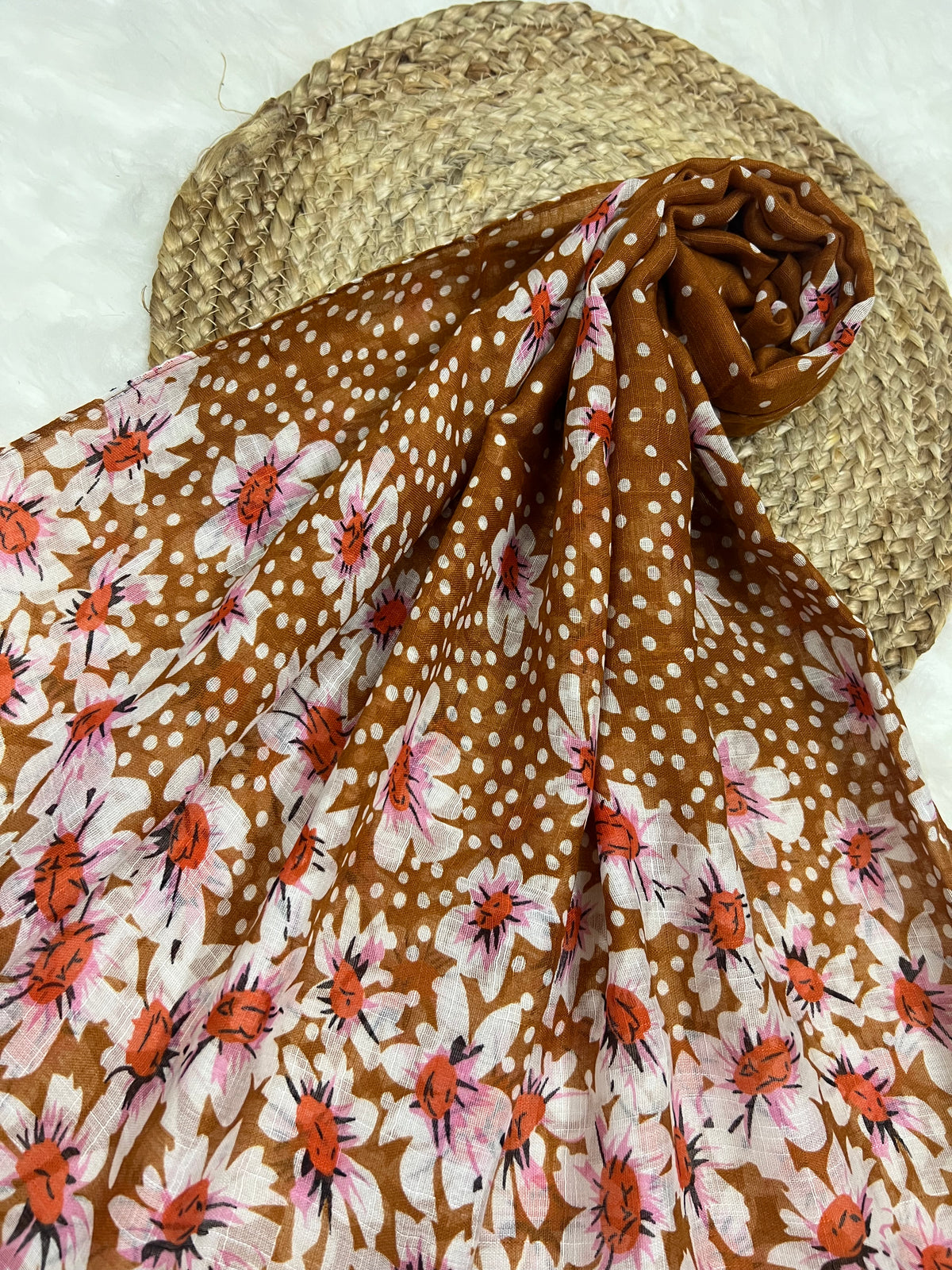 Daisy Dot Series | Light Brown