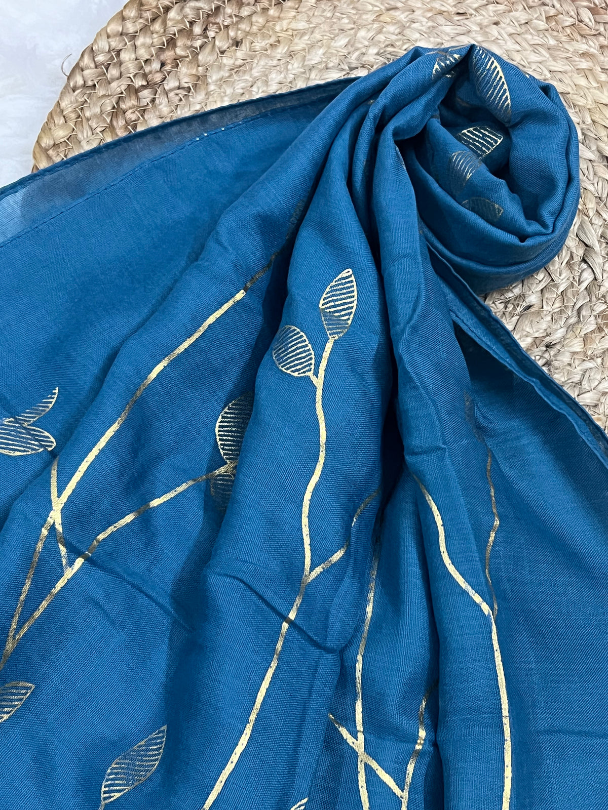 Roshni Threads | Feroza