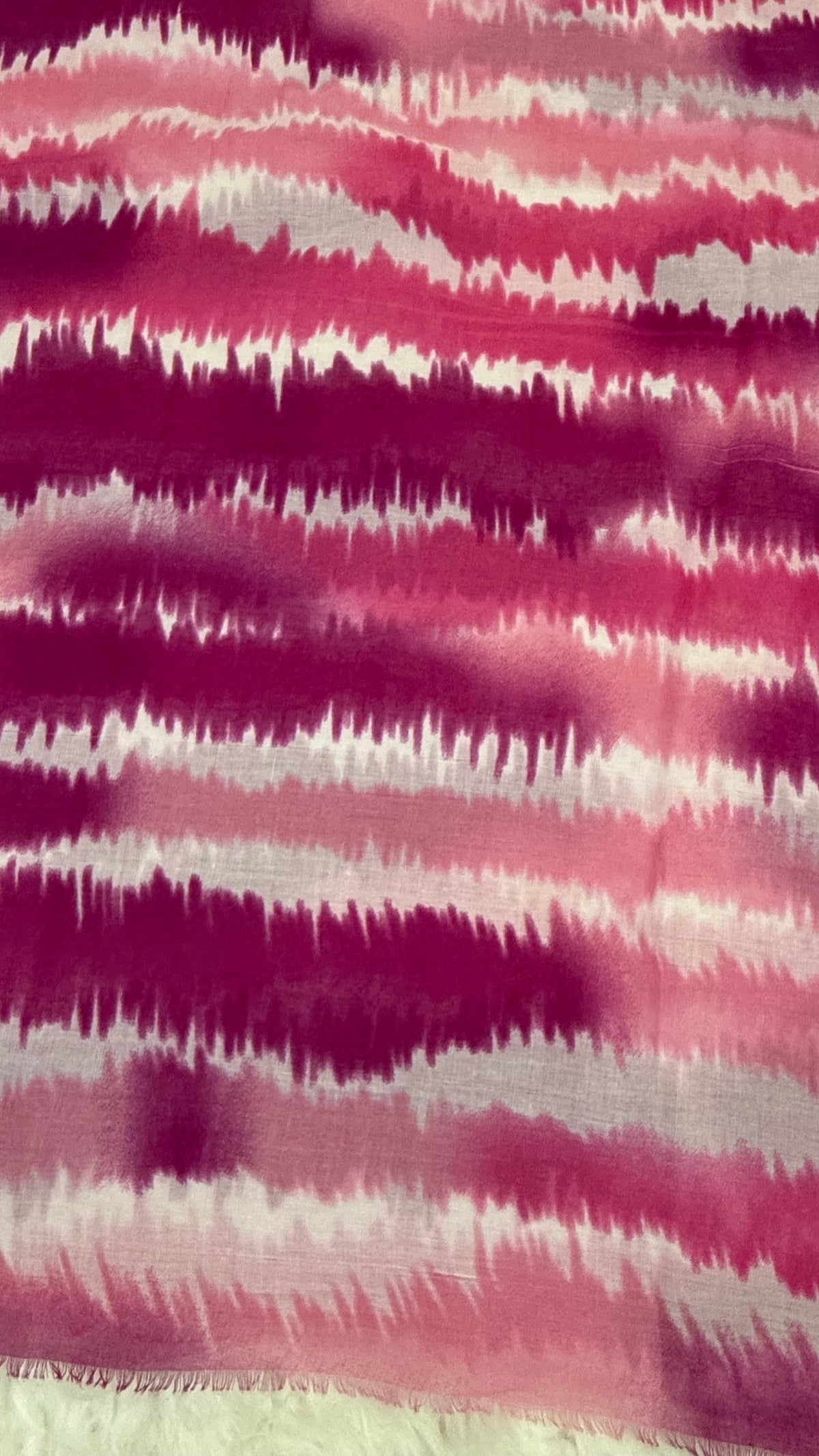 Berry Waves | Lawn Printed Hijab