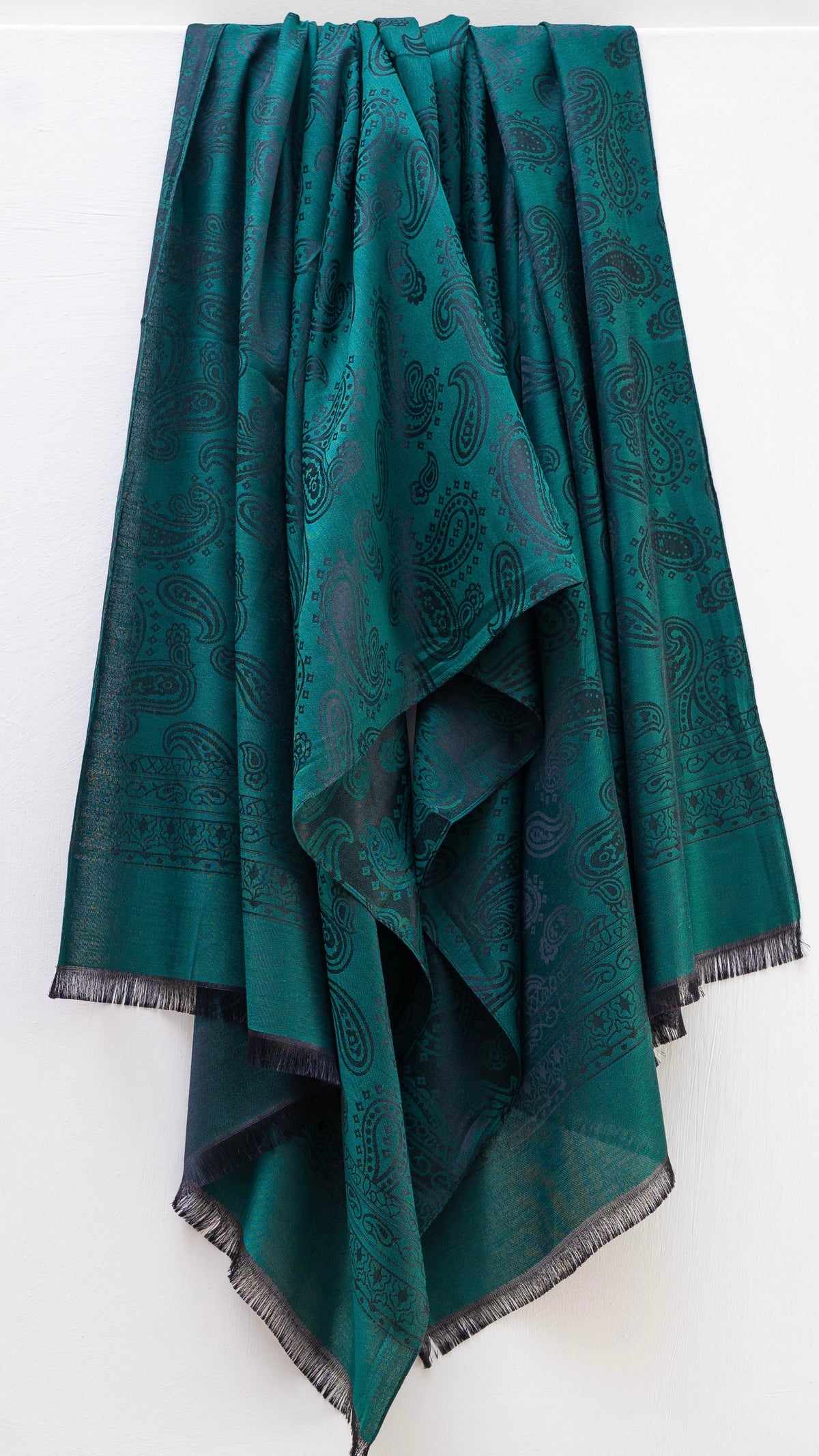 Regal Paisley | Emerald Charm