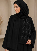 Zarqa Noir | Chains
