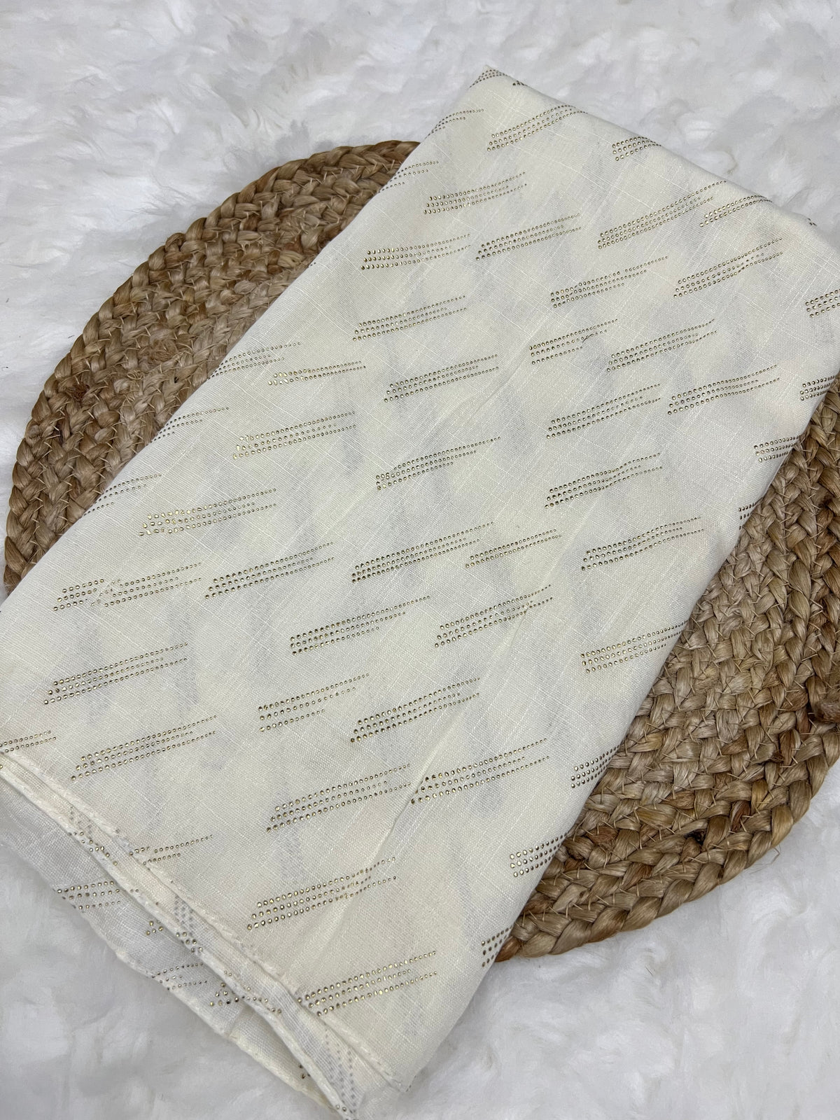 Zari Noor | Cream