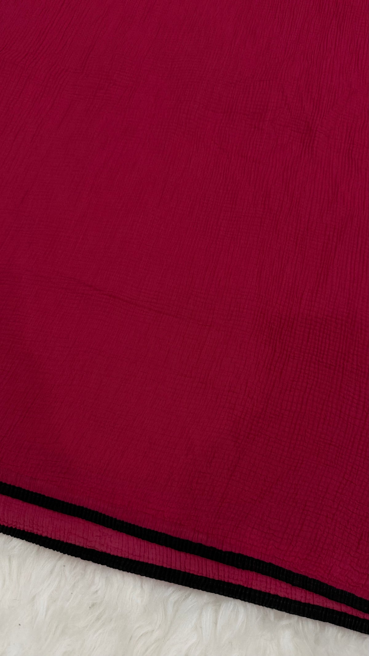 Soft Crinkle Lawn Hijab with Borders | Fuchsia Pink
