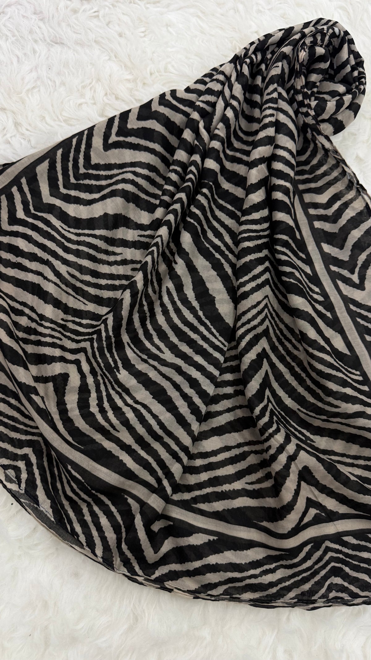 Zebra Muse | Lawn Printed Hijab