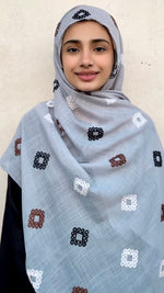 Zari Daira Hijabs | Sky