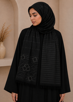 Zarqa Noir | Squares Knot