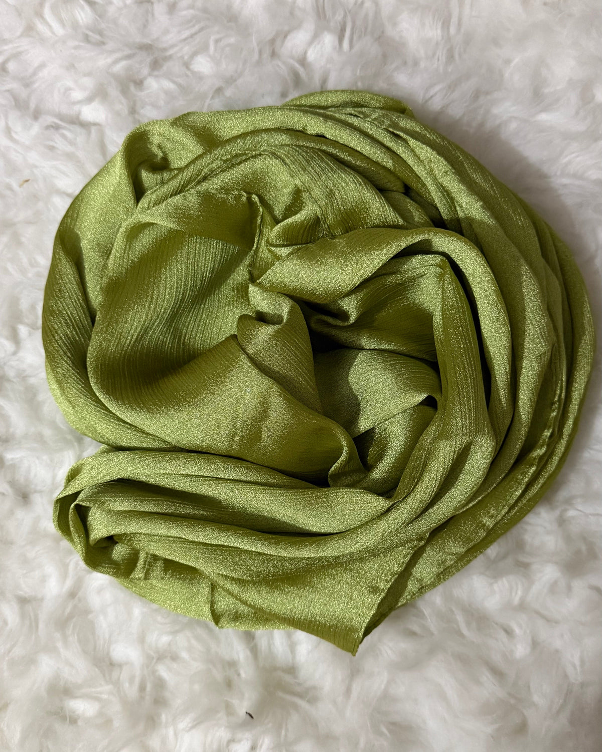 Luxe Crinkle Silk - luminous olive-green